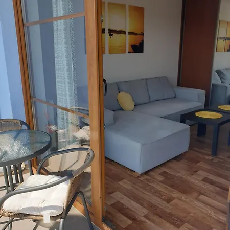 Konrad W Centrum 600 M Od Morza كولوبرزيغ